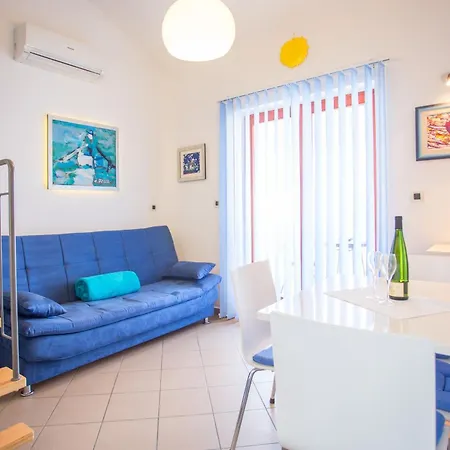 Апартаменты With Parking Space Vantacici, Krk - 22272 *
